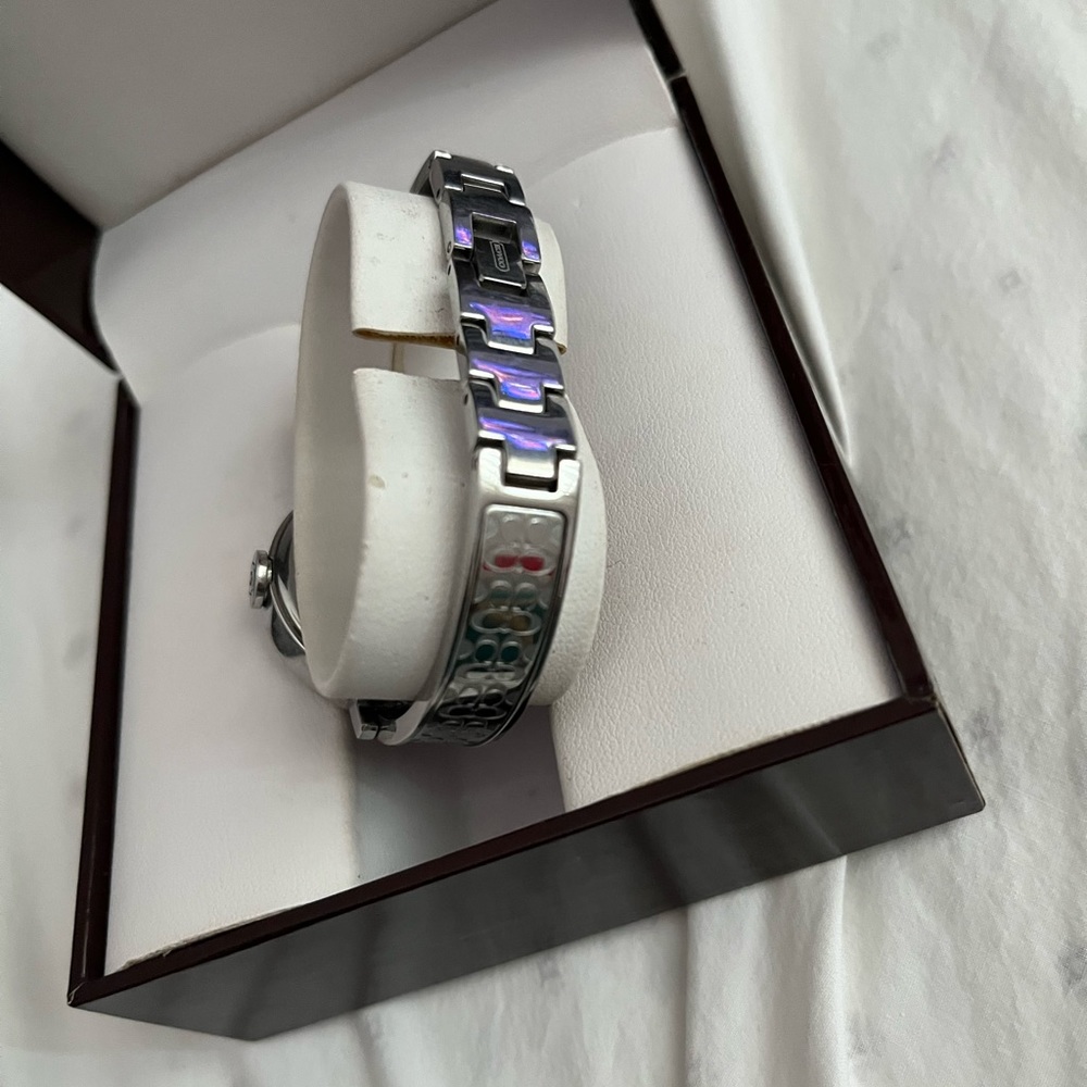 COACH Ladies Silver Watch - EUC - Picture 8 of 13